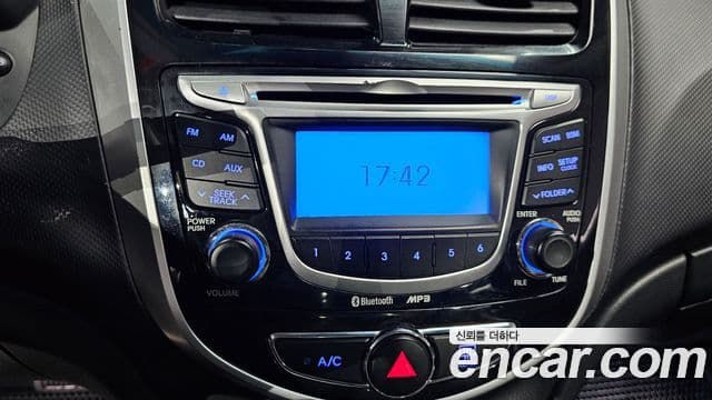 Hyundai Accent(новый кузов / новое поколение) Premier, 2012 15