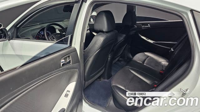 Hyundai Accent(новый кузов / новое поколение) Premier, 2012 18