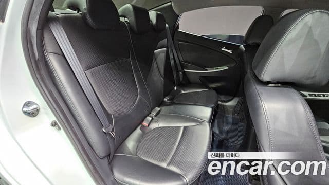 Hyundai Accent(новый кузов / новое поколение) Premier, 2012 19