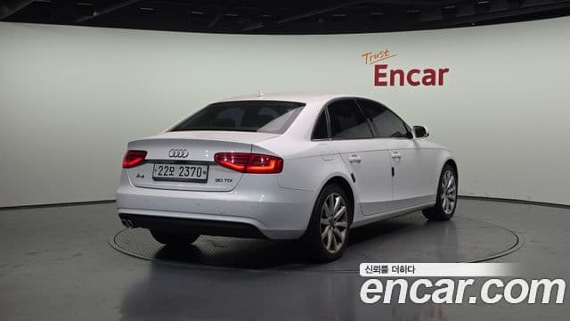 Audi New A4 B8, 2015 2