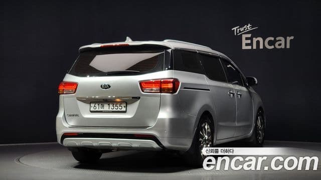 Kia All New Carnival Prestige, 2015 2