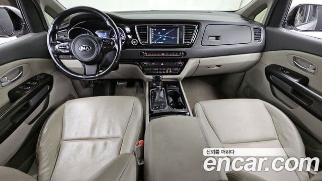 Kia All New Carnival Prestige, 2015 7