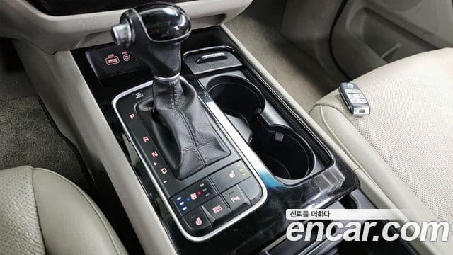 Kia All New Carnival Prestige, 2015 9