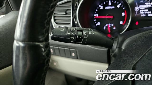 Kia All New Carnival Prestige, 2015 14