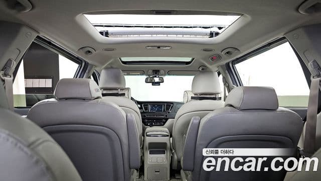 Kia All New Carnival Prestige, 2015 19