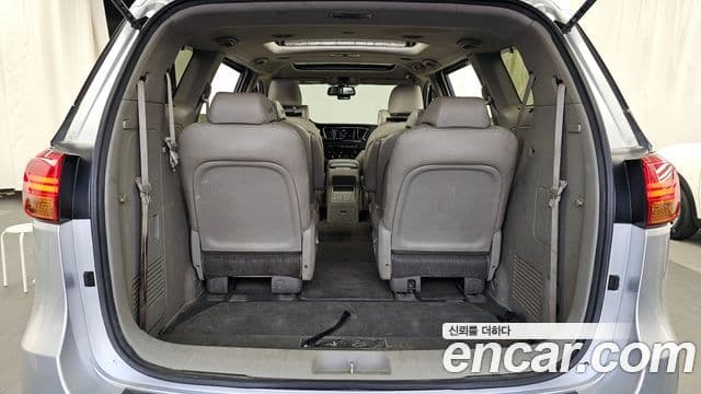 Kia All New Carnival Prestige, 2015 20