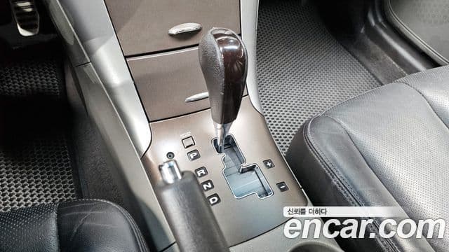 Hyundai NF Sonata 트랜스폼 Premier, 2008 9