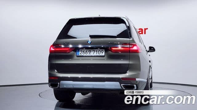 BMW X7 (G07) xDrive 40d Design Pure Excellence 7인승, 2022 4