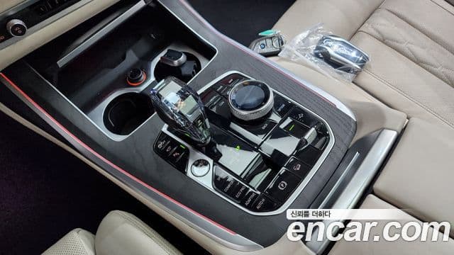 BMW X7 (G07) xDrive 40d Design Pure Excellence 7인승, 2022 9