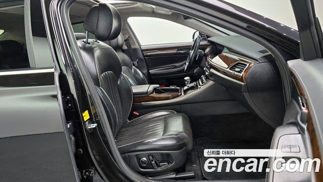 Genesis EQ900 Prestige, 2018 10