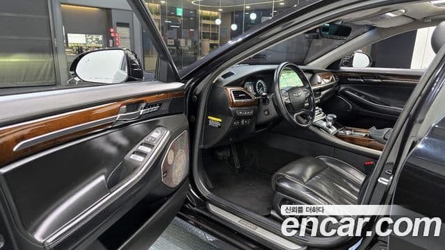 Genesis EQ900 Prestige, 2018 11