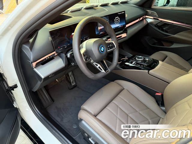 BMW i5 (G60) eDrive 40 M Sport, 2025 7