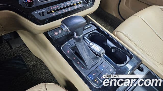 Kia All New Carnival President, 2017 9