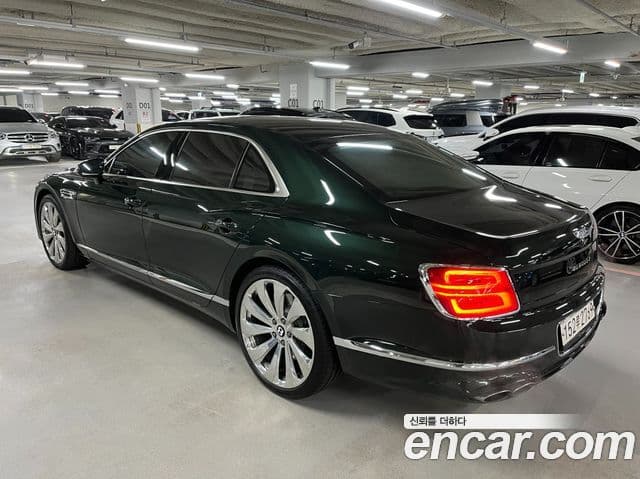 Bentley Flying Spur 3세대, 2022 3