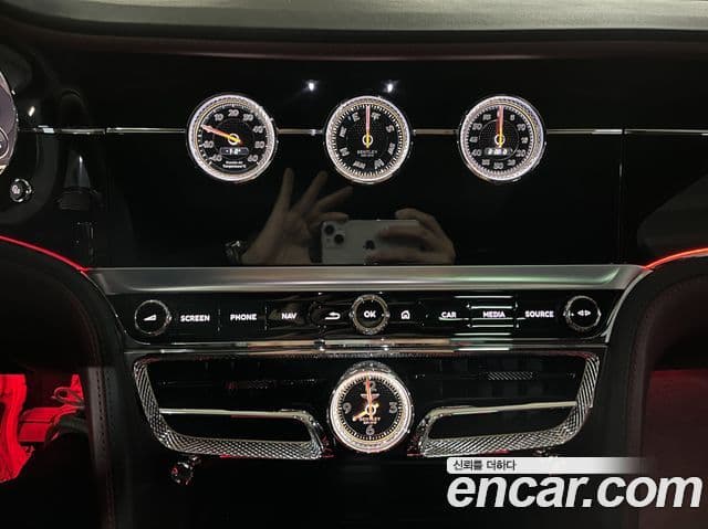 Bentley Flying Spur 3세대, 2022 11