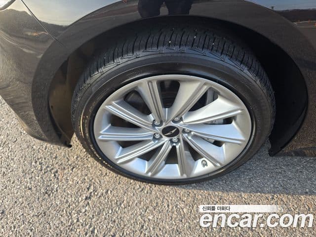 Genesis The / новый New G70, 2025 7