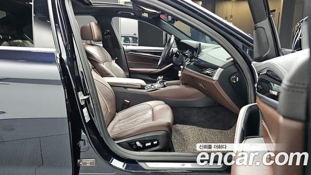BMW 5시리즈 (G30) 530i M Sport Plus, 2018 10