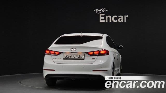 Hyundai Avante AD 1.6 GDI Smart, 2016 4