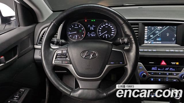 Hyundai Avante AD 1.6 GDI Smart, 2016 13