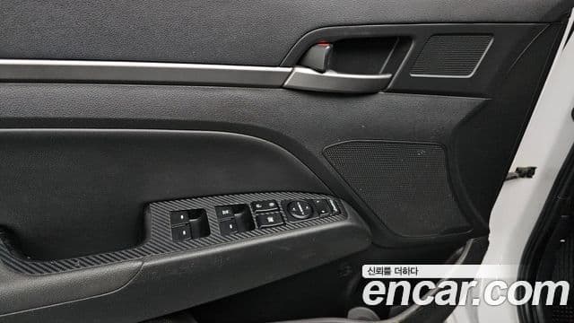 Hyundai Avante AD 1.6 GDI Smart, 2016 17