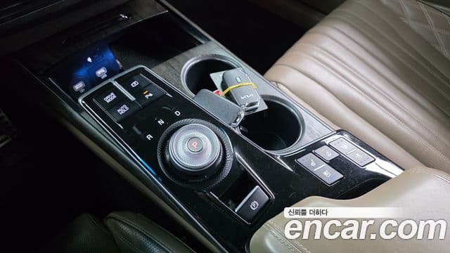 Kia K8 гибрид Signature, 2022 9