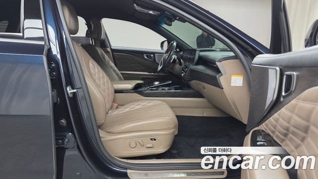 Kia K8 гибрид Signature, 2022 11