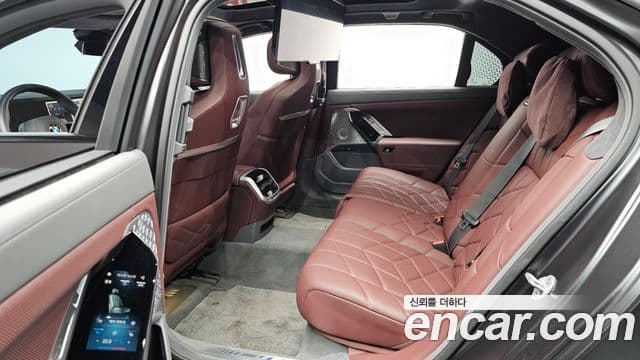 BMW 7시리즈 (G70) 740i sDrive M Sport, 2023 12
