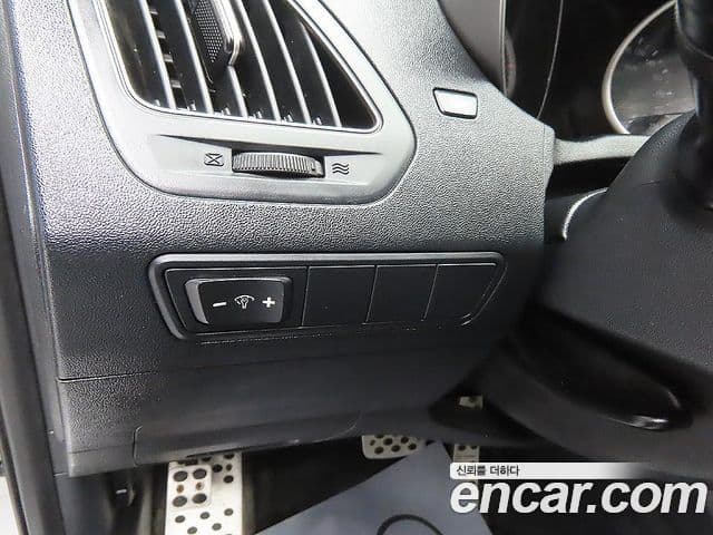 Hyundai Tucson ix Luxury, 2010 13