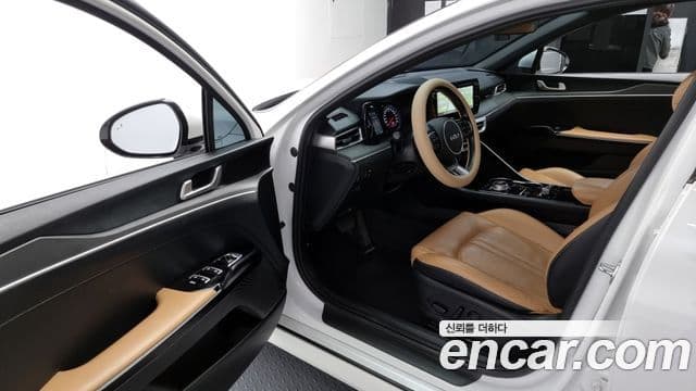 Kia K5 гибрид 3세대 Prestige, 2023 10