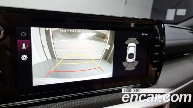 Kia K5 гибрид 3세대 Prestige, 2023 16