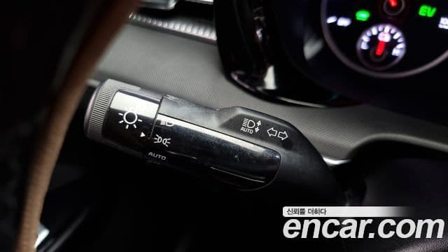 Kia K5 гибрид 3세대 Prestige, 2023 19