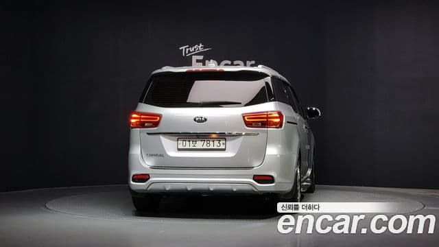 Kia The / новый New Carnival Noblesse, 2019 4