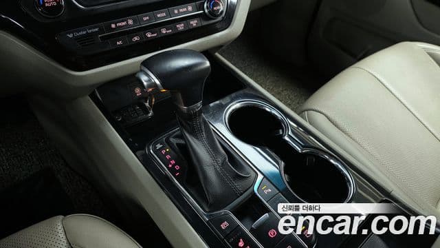 Kia The / новый New Carnival Noblesse, 2019 9