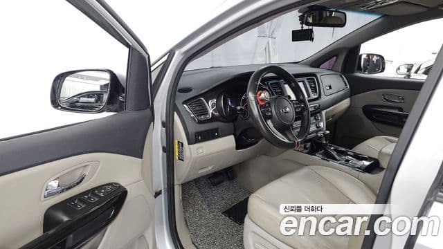 Kia The / новый New Carnival Noblesse, 2019 10