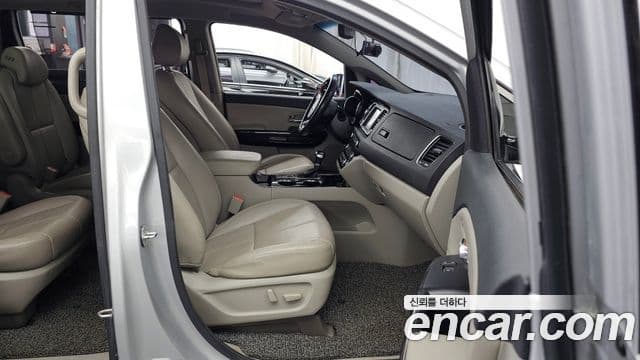 Kia The / новый New Carnival Noblesse, 2019 11