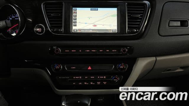 Kia The / новый New Carnival Noblesse, 2019 14