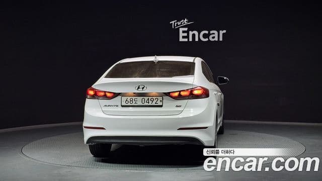 Hyundai Avante AD 1.6 GDI Value Plus, 2017 4