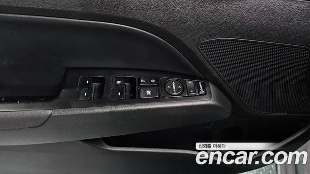 Hyundai Avante AD 1.6 GDI Value Plus, 2017 19