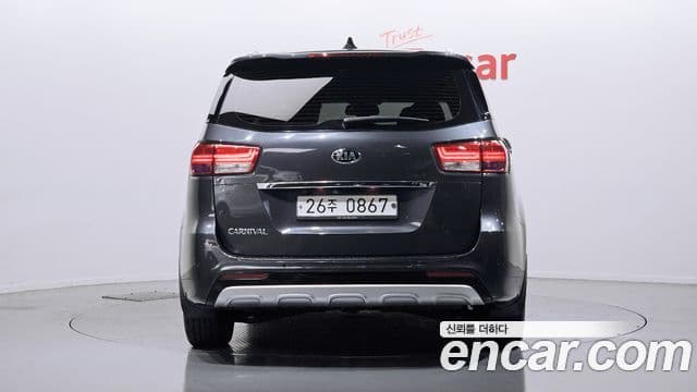 Kia All New Carnival Prestige, 2016 4