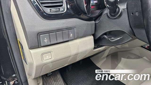 Kia All New Carnival Prestige, 2016 14
