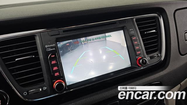 Kia All New Carnival Prestige, 2016 15