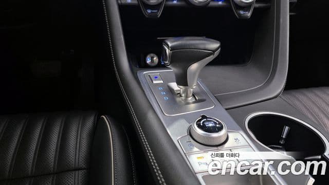 Genesis G70 Elite, 2019 9