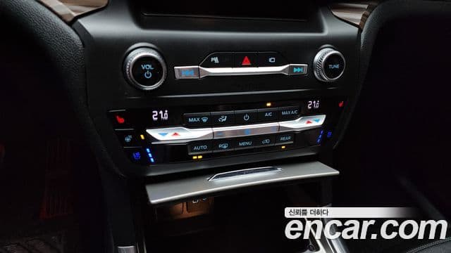 Ford Explorer 6세대 2.3 Limited 4WD, 2020 17