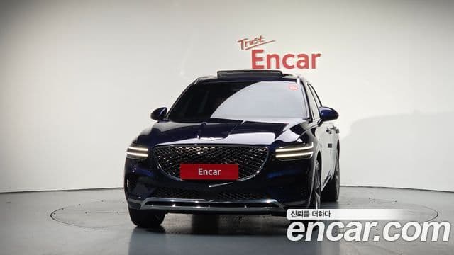 Genesis GV70, 2021 3