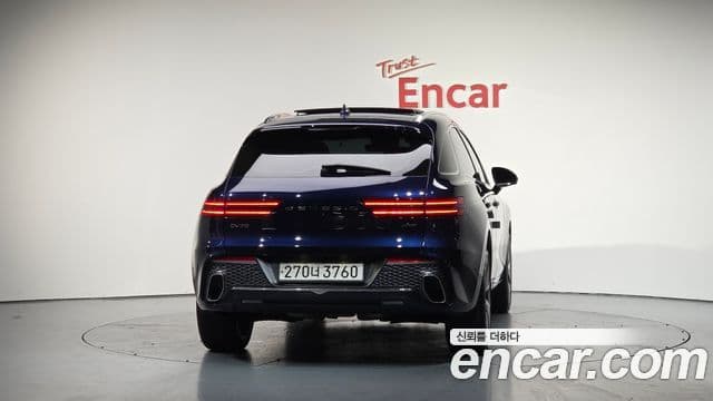 Genesis GV70, 2021 4