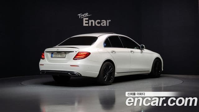 Mercedes-Benz E-класс W213 Avantgarde, 2018 2