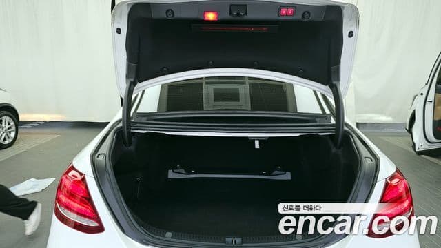 Mercedes-Benz E-класс W213 Avantgarde, 2018 20