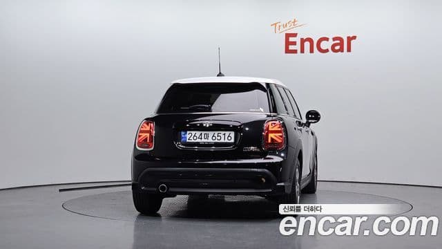 Mini Cooper 3세대, 2023 4