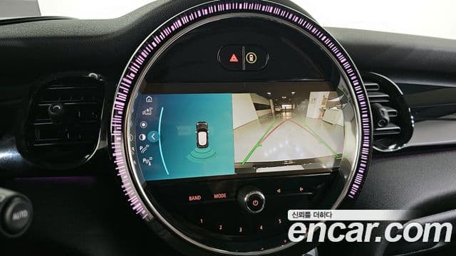 Mini Cooper 3세대, 2023 16