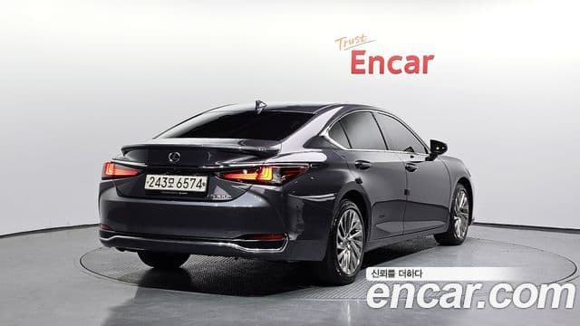 Lexus ES300h 7세대 Luxury Plus, 2023 2